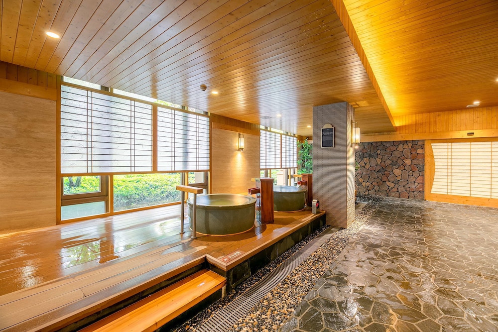 Chateau Star River Shaanxi 33/61