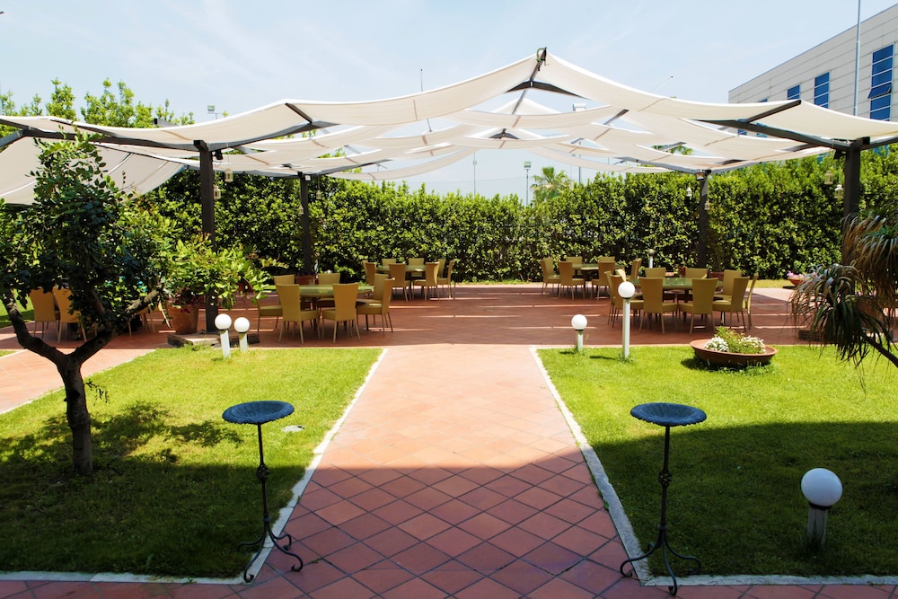 B&B HOTEL Napoli San Mauro 32/50