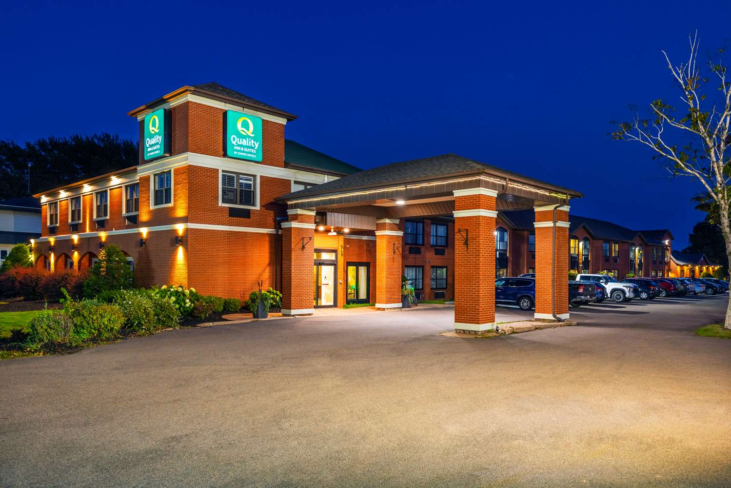 Quality Inn & Suites Garden Of The Gulf 42/46