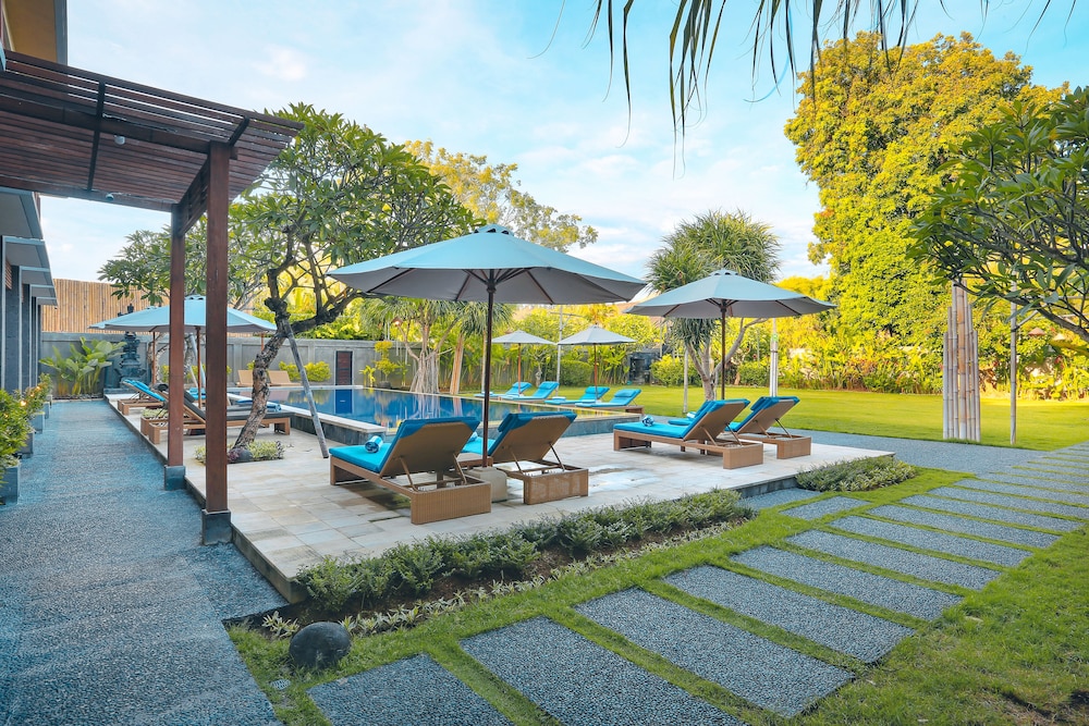 Kubu Cempaka Seminyak Hotel 51/62