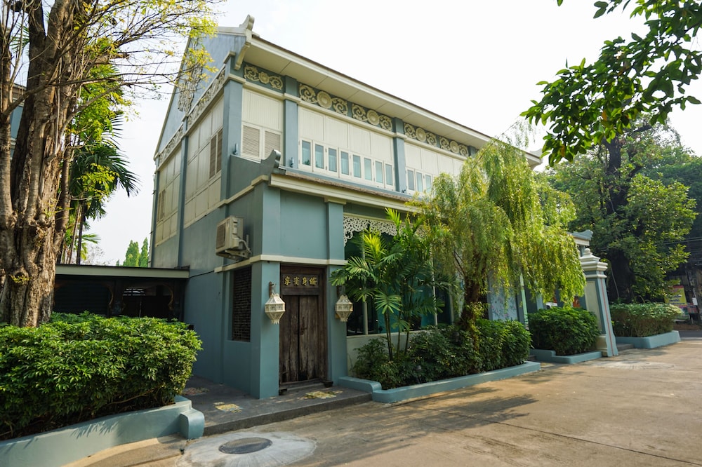 At Pingnakorn Riverside in CHIANG MAI