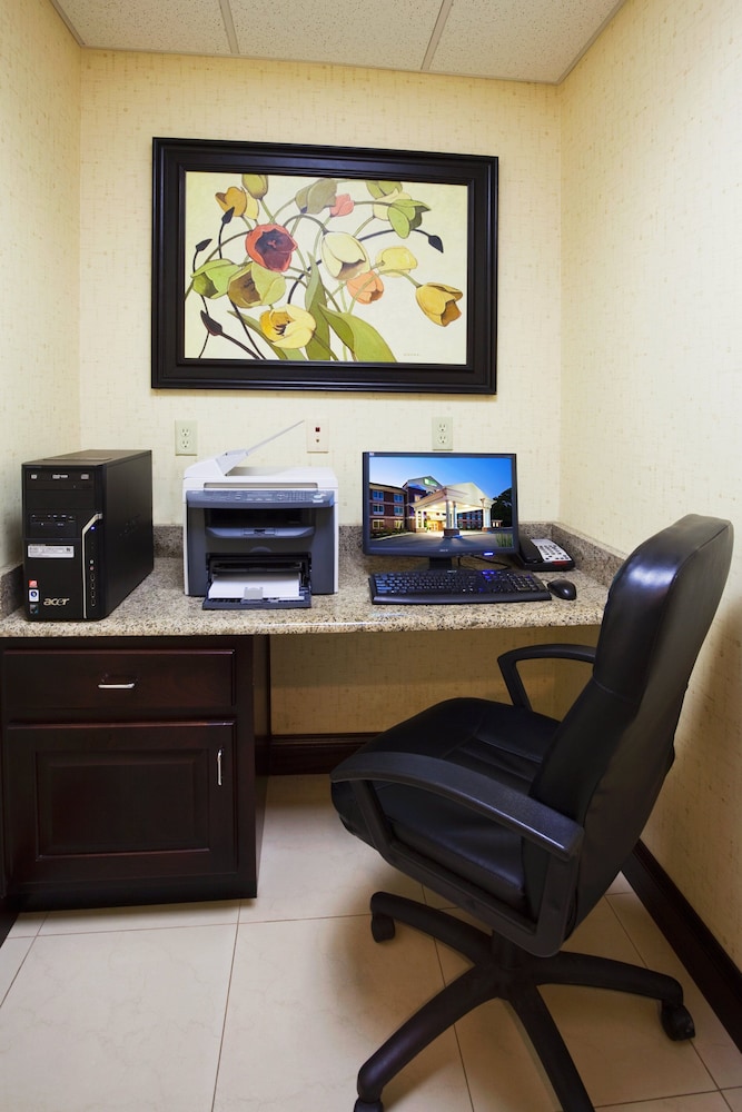 Holiday Inn Express Carrollton, an IHG Hotel 37/47