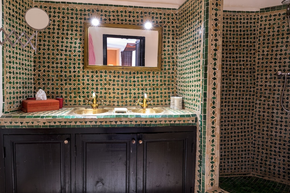 Riad Sasha 36/38