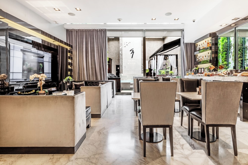 1828 Smart Hotel 55/69