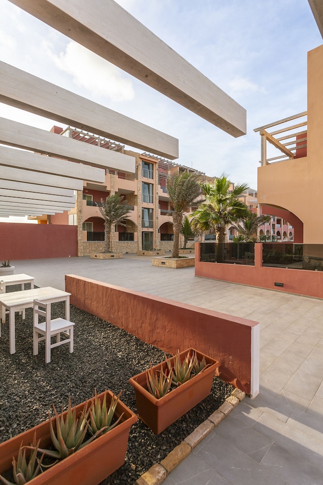 Aparthotel Por Do Sol 4/61
