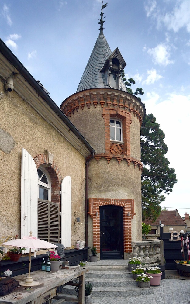 Boutique Hotel B&B Fleurie، بورجيز 3/50