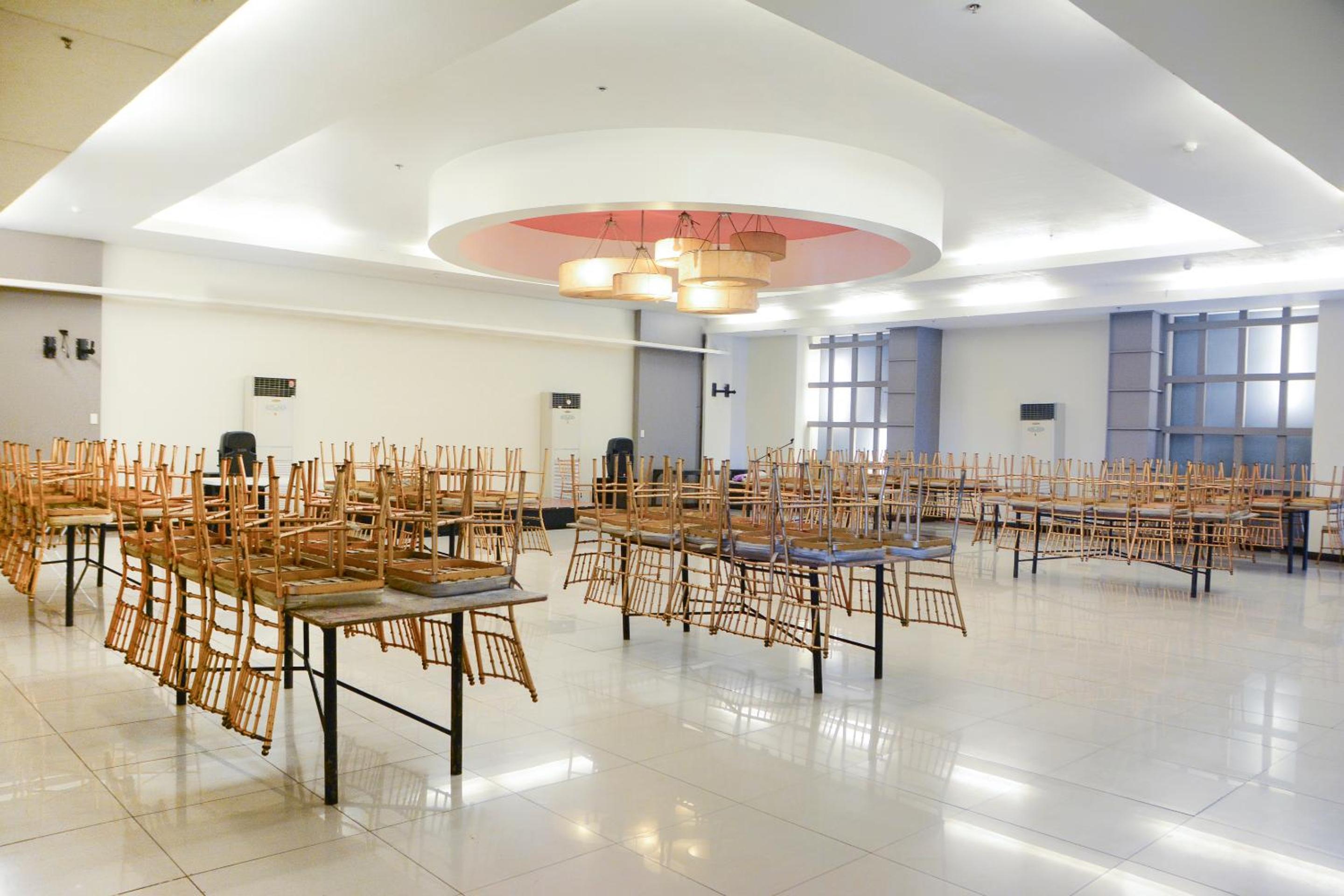 East View Hotel 17/20