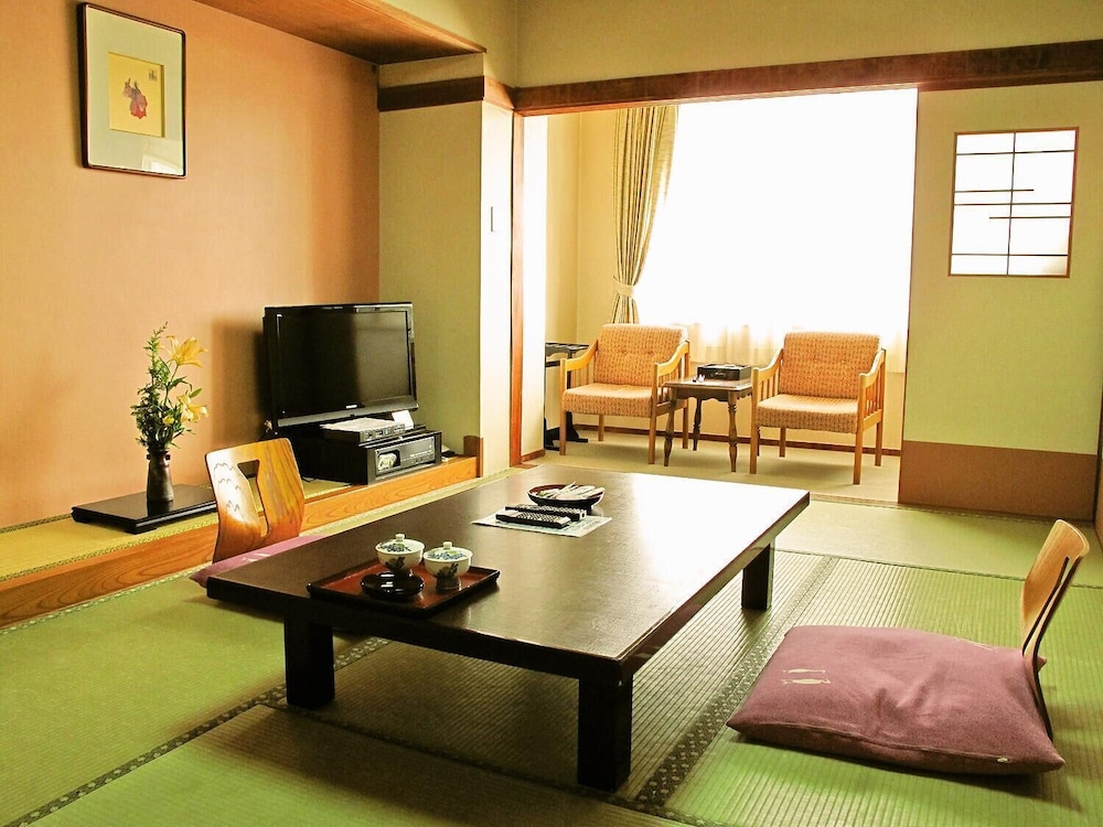 YUNOGO GRAND HOTEL 32/43