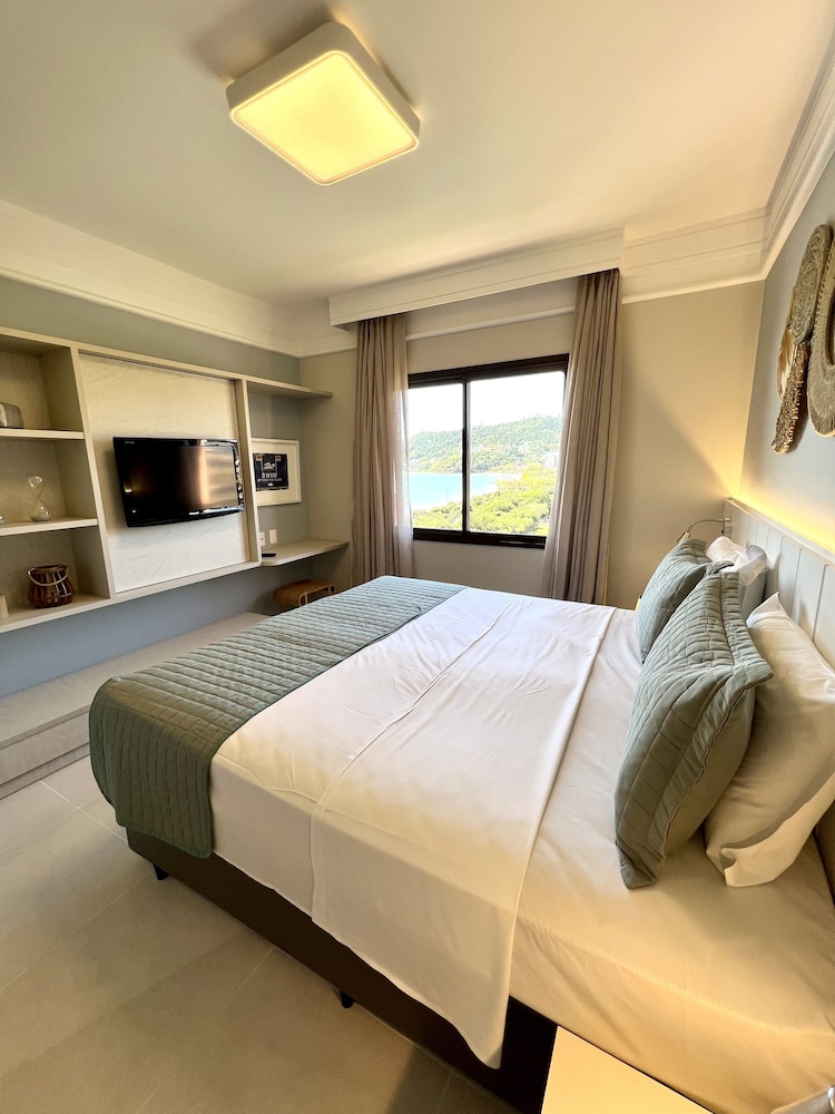 Deluxe, Murphy Bed, Sea View, Sofa
