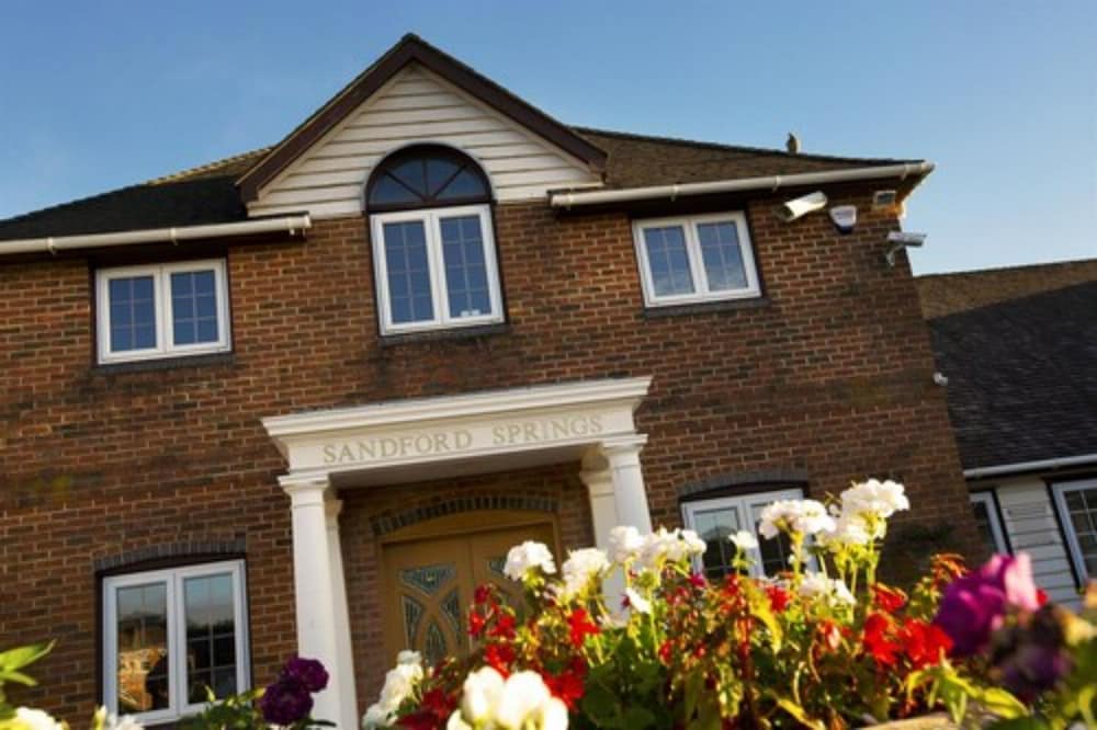 Sandford Springs Hotel & Golf Club 2/50