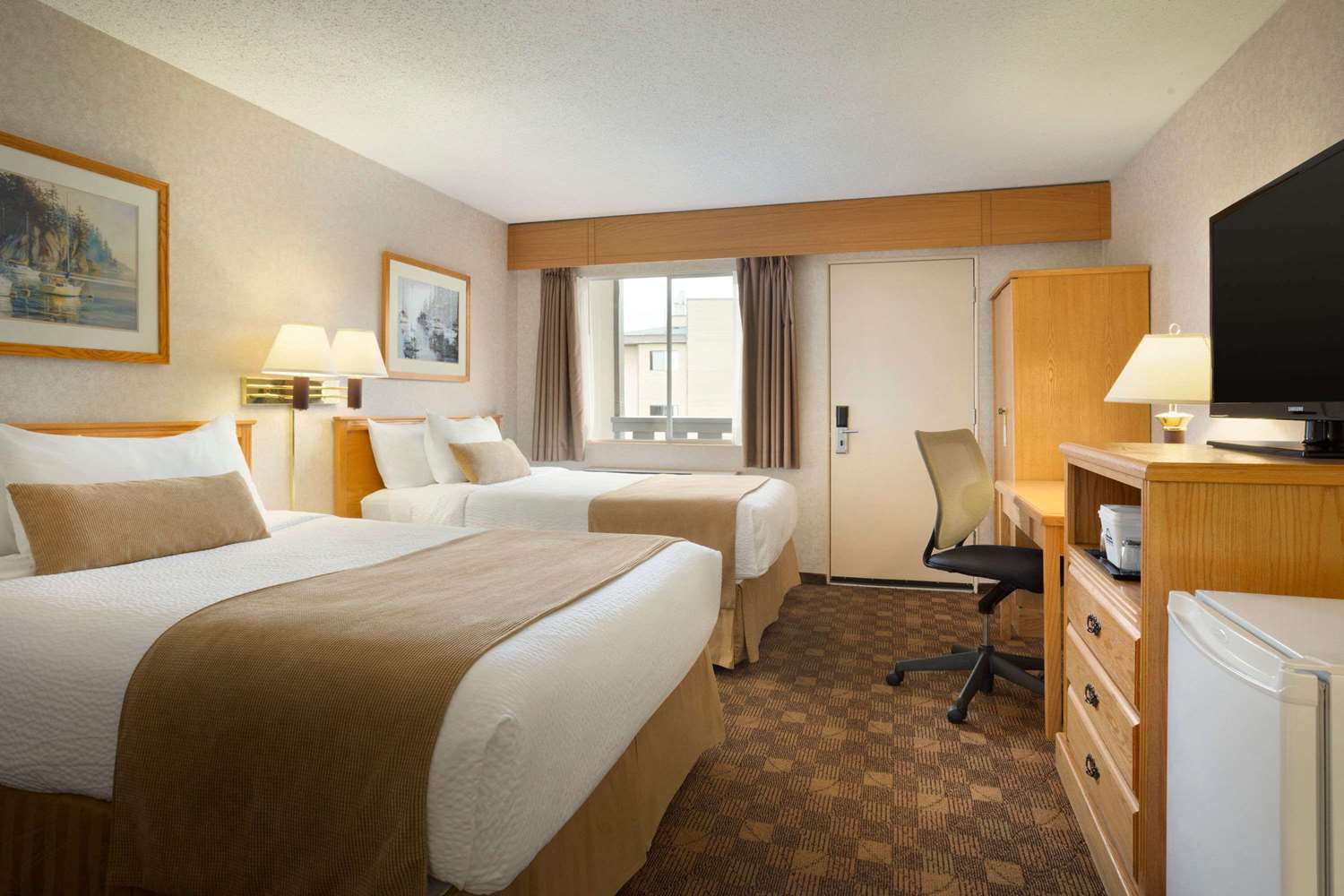 Days Inn By Wyndham Victoria Uptown 25/62