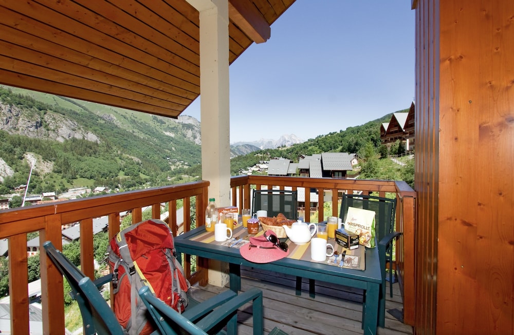 RESIDENCE ODALYS LE HAMEAU ET LES CHALETS DE LA VALLEE D'OR 33/43