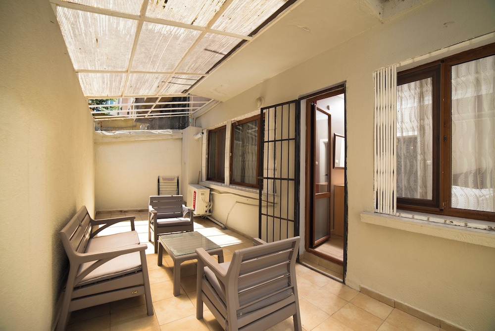 Zendy Suite Hotel 56/88
