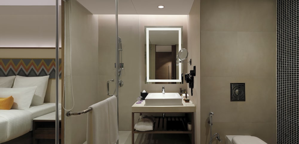 غرفة سوبيريور بسريرين منفصلين بإطلالة على المدينة، Novotel Guwahati GS Road 9/10