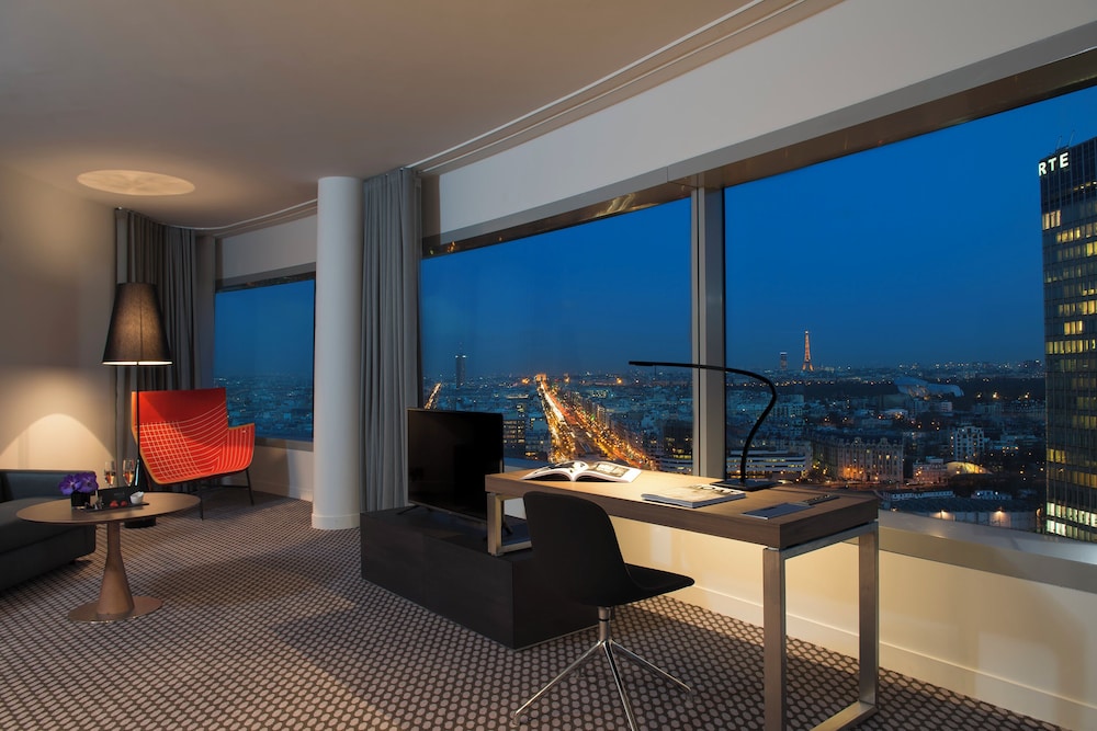 Melia Paris La Defense 40/73
