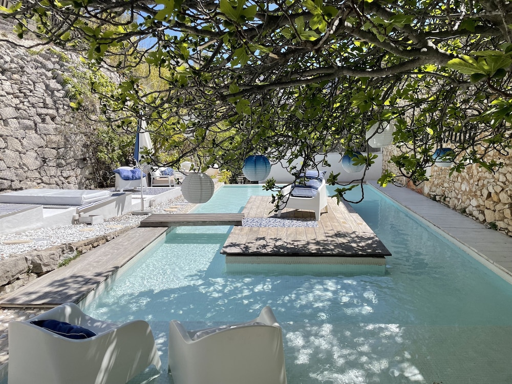 Hôtel De La Plage Mahogany 4/66