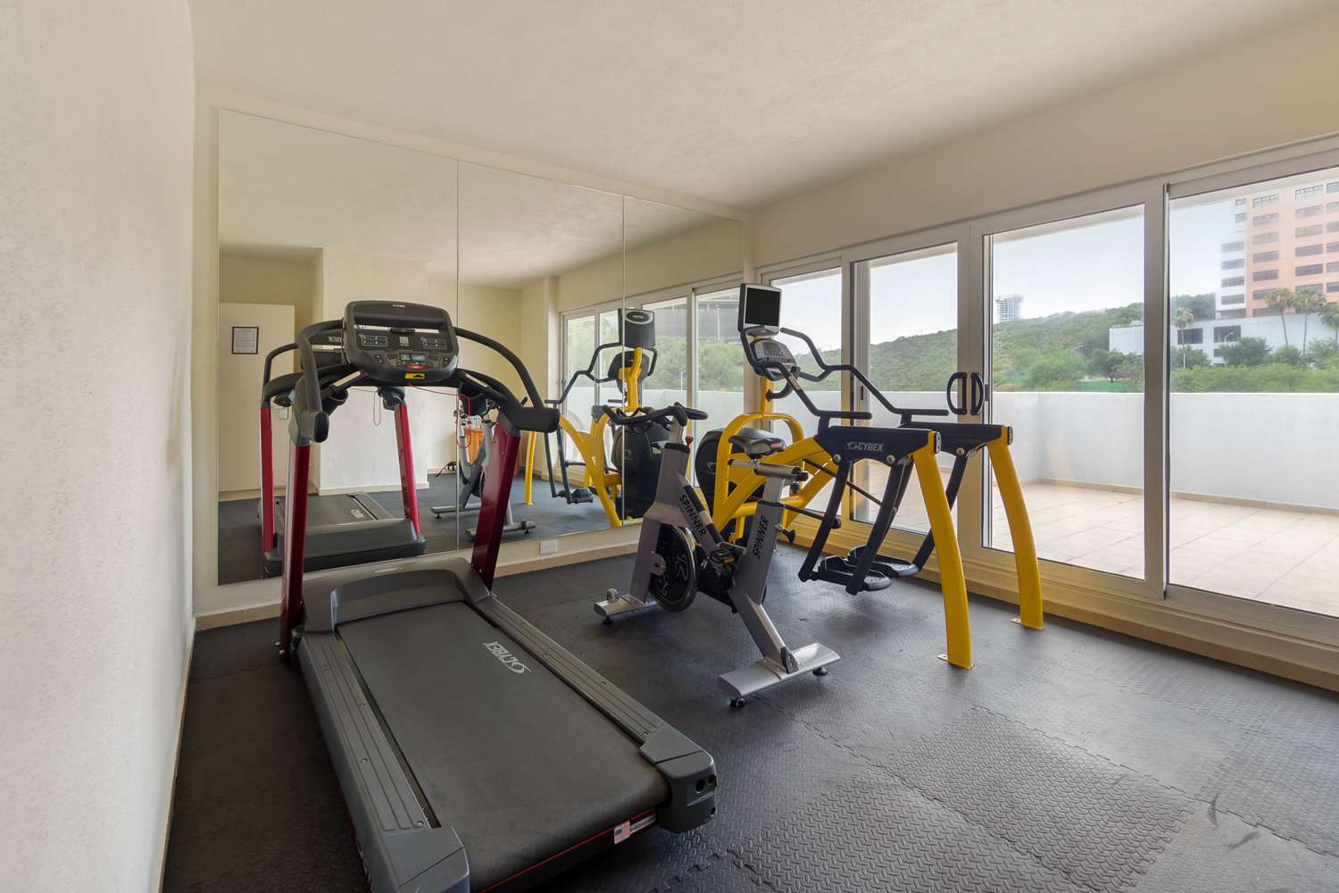 Comfort Inn Monterrey Valle 26/40
