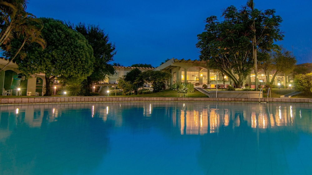 Hotel Deville Express Cascavel 47/50