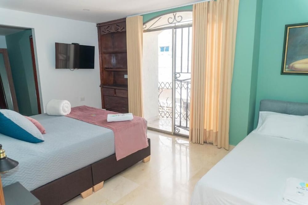 Hotel Galería La Vieja Sara 13/36