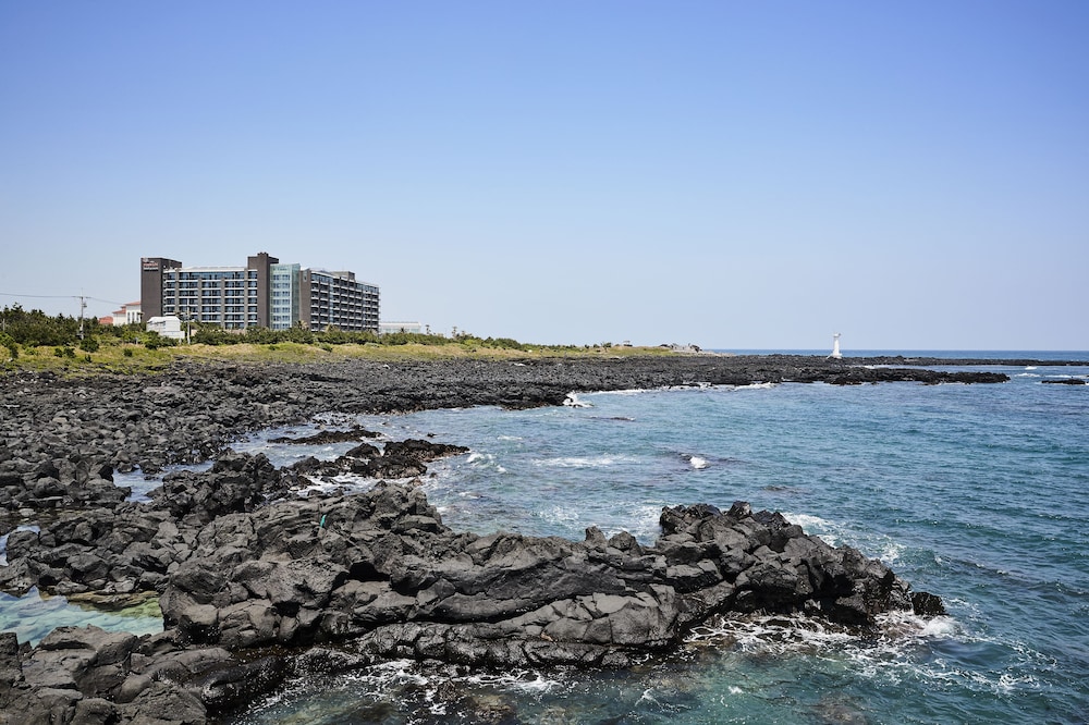 Haevichi Hotel and Resort Jeju 60/65