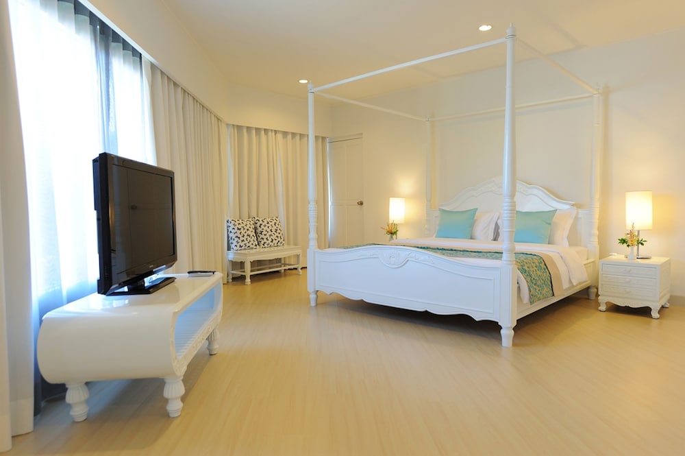 Cera Resort Cha Am 12/72