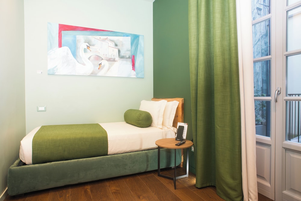 73 Boutique Hotel 31/43