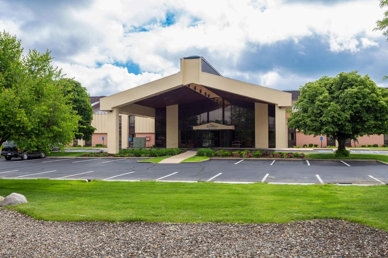 Baymont By Wyndham Elkhart 48/54