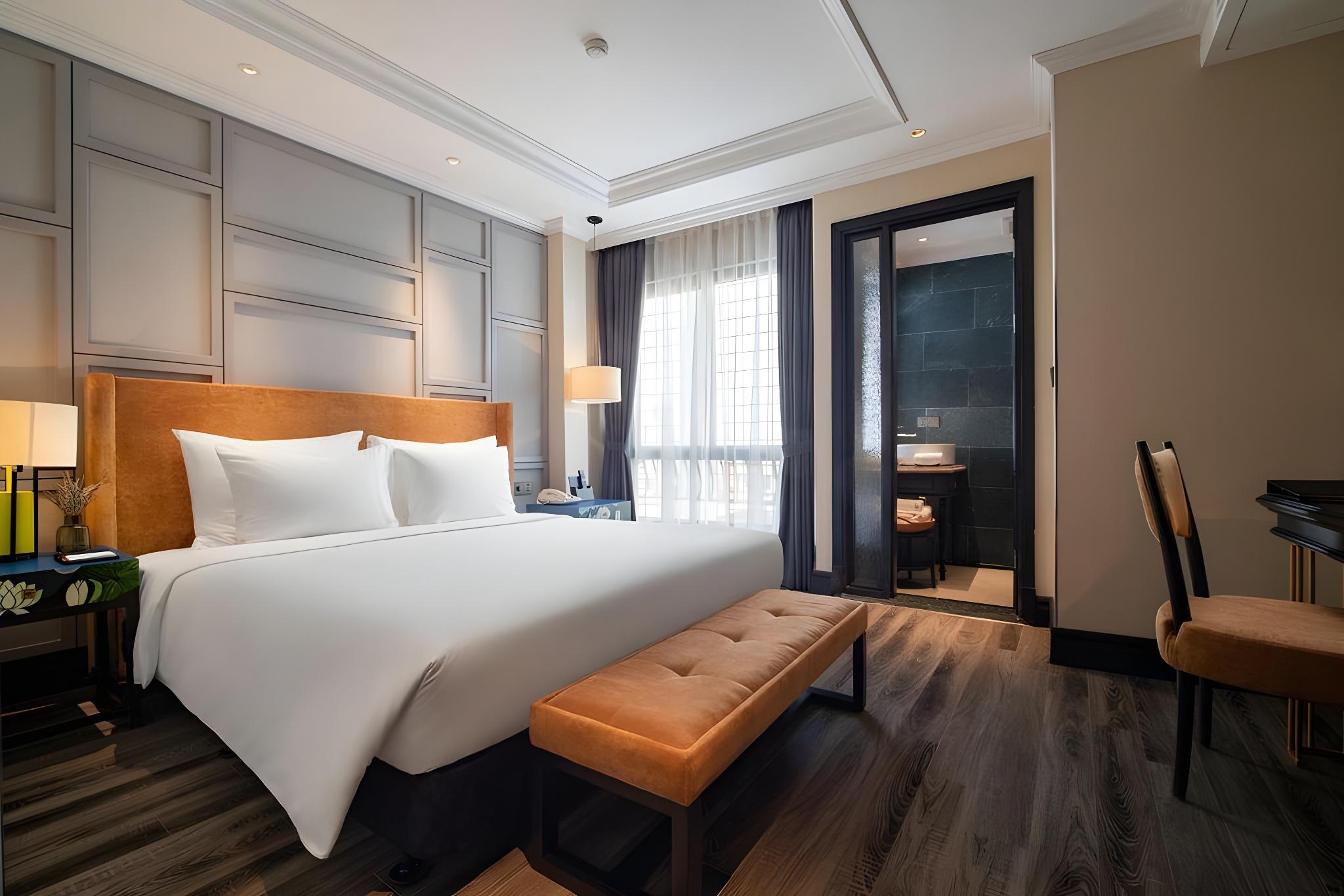 Sol, Double Bed