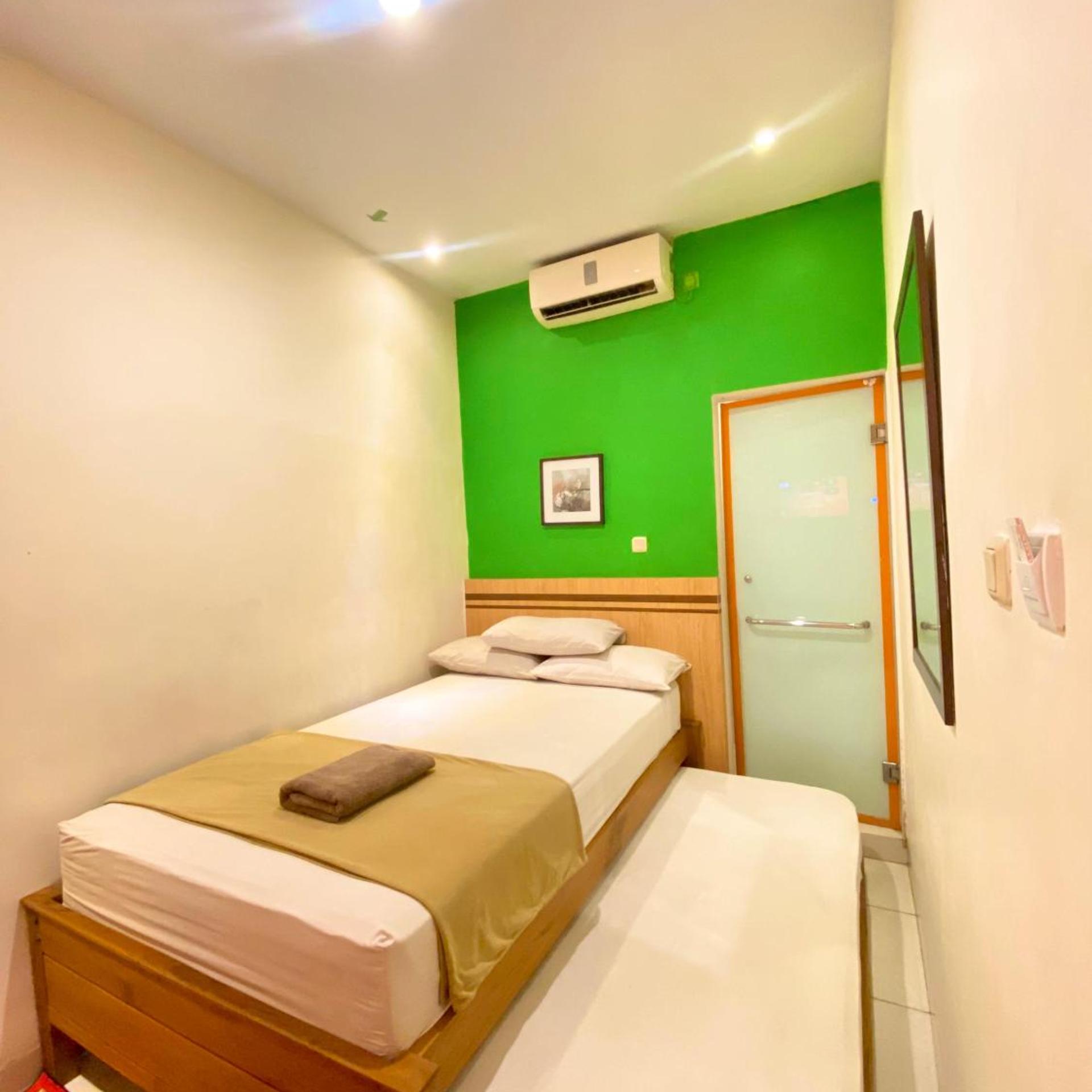 Cabin Hotel Bhayangkara 21/50