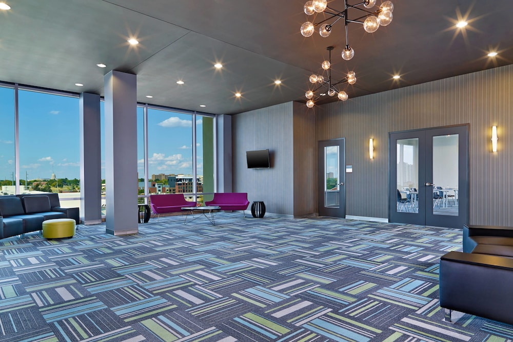 Aloft Oklahoma City Downtown - Bricktown 12/42