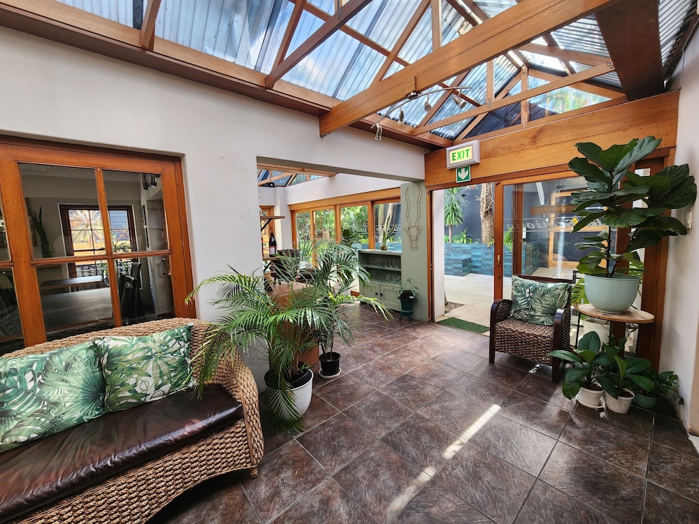 Little Scotia Guest House 3/21