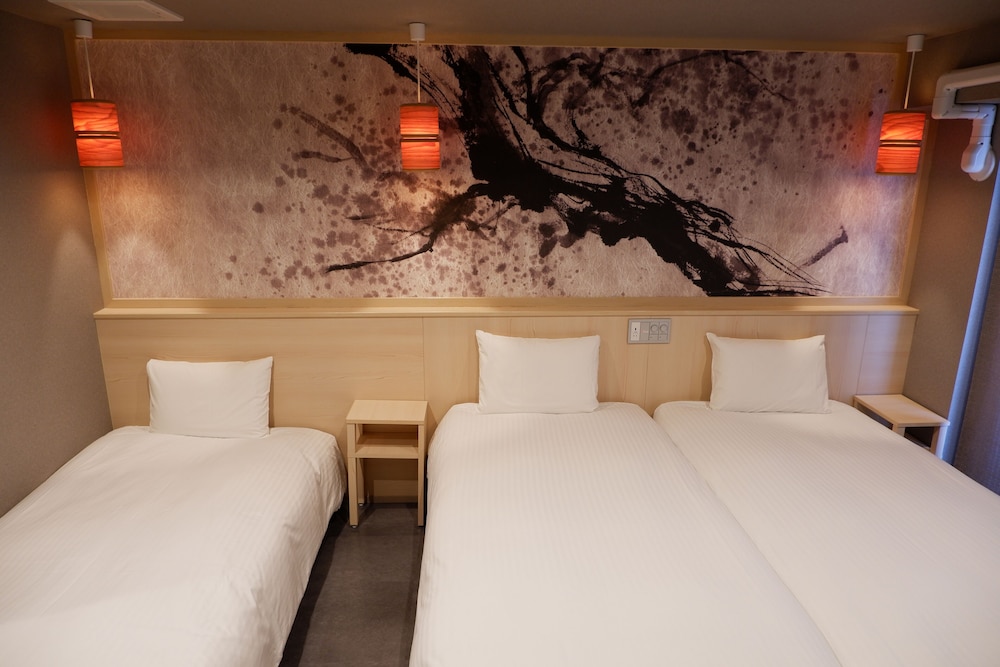 Sakura Sky Hotel 11/50
