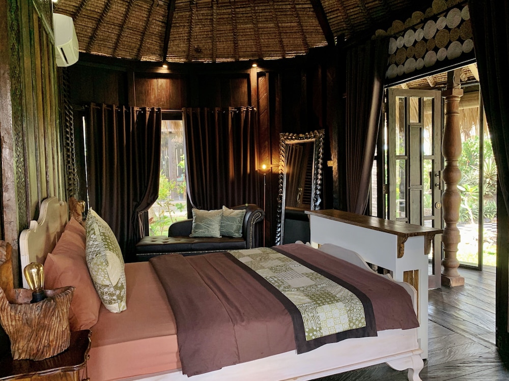 Most Exotic Beachfront Villa Keong 21/67
