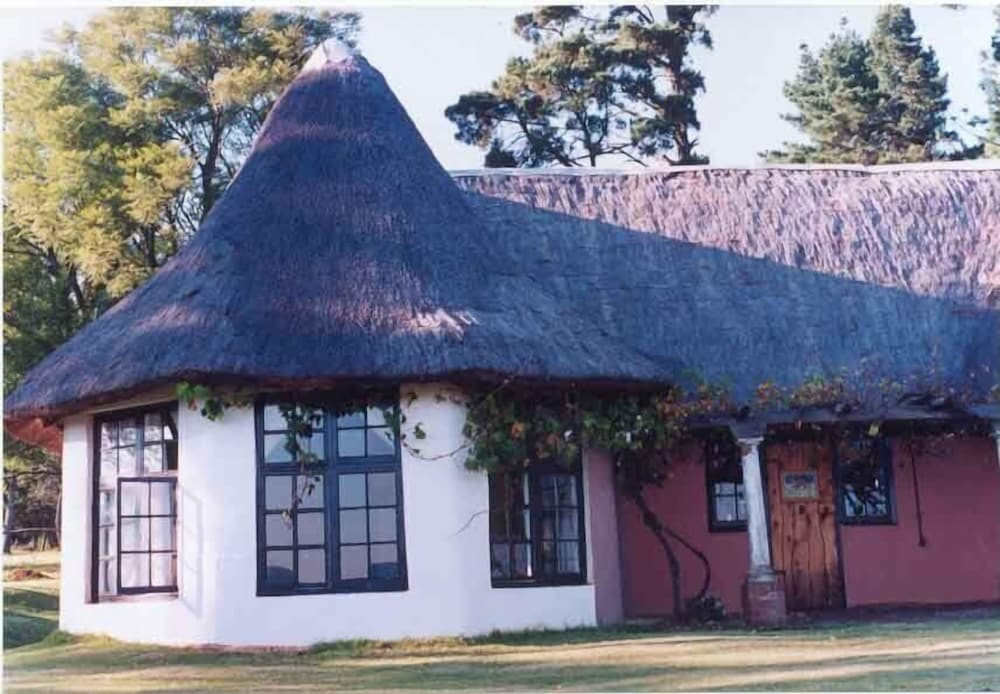 Antbear Lodge 3/50