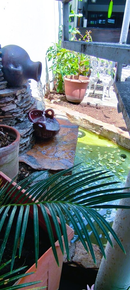 Hotel Tazumal House 77/82
