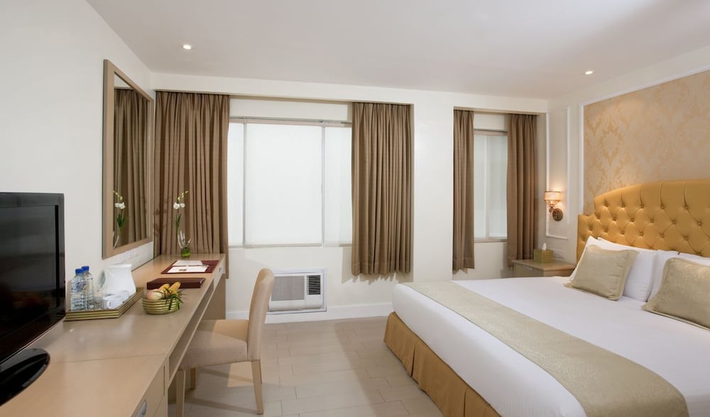 Hotel St. Ellis 17/64