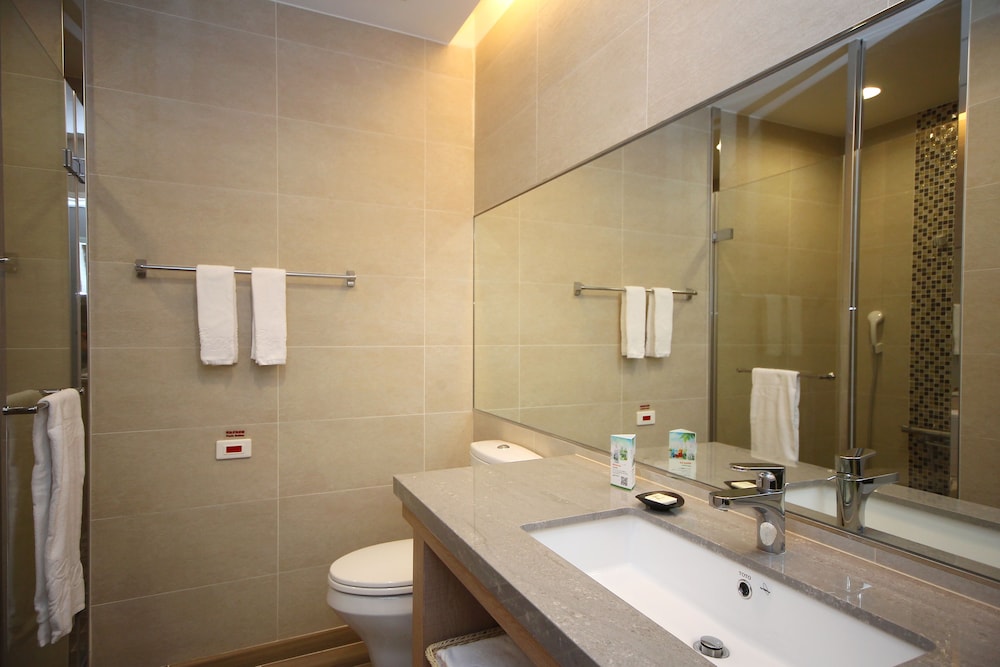 GRACE HOTEL 25/27