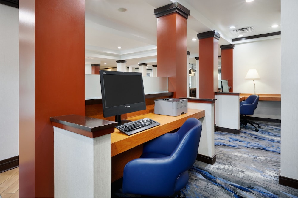 Fairfield Inn Suites By Marriott Hinesville Fort Stewart 40/50