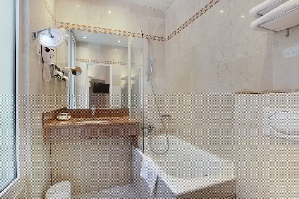 Lux Hotel Picpus 19/38