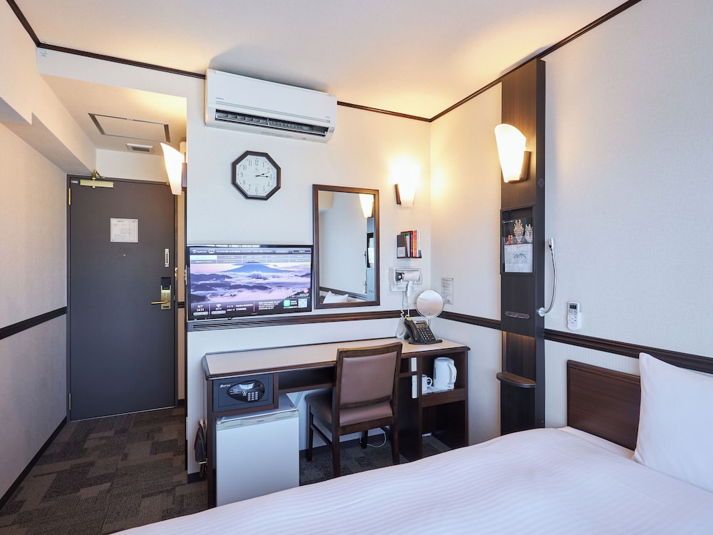 TOYOKO INN TOKYO AKIGAWA-EKI KITA-GUCHI 51/52