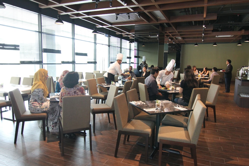Nexus Regency Suites & Hotel 57/69