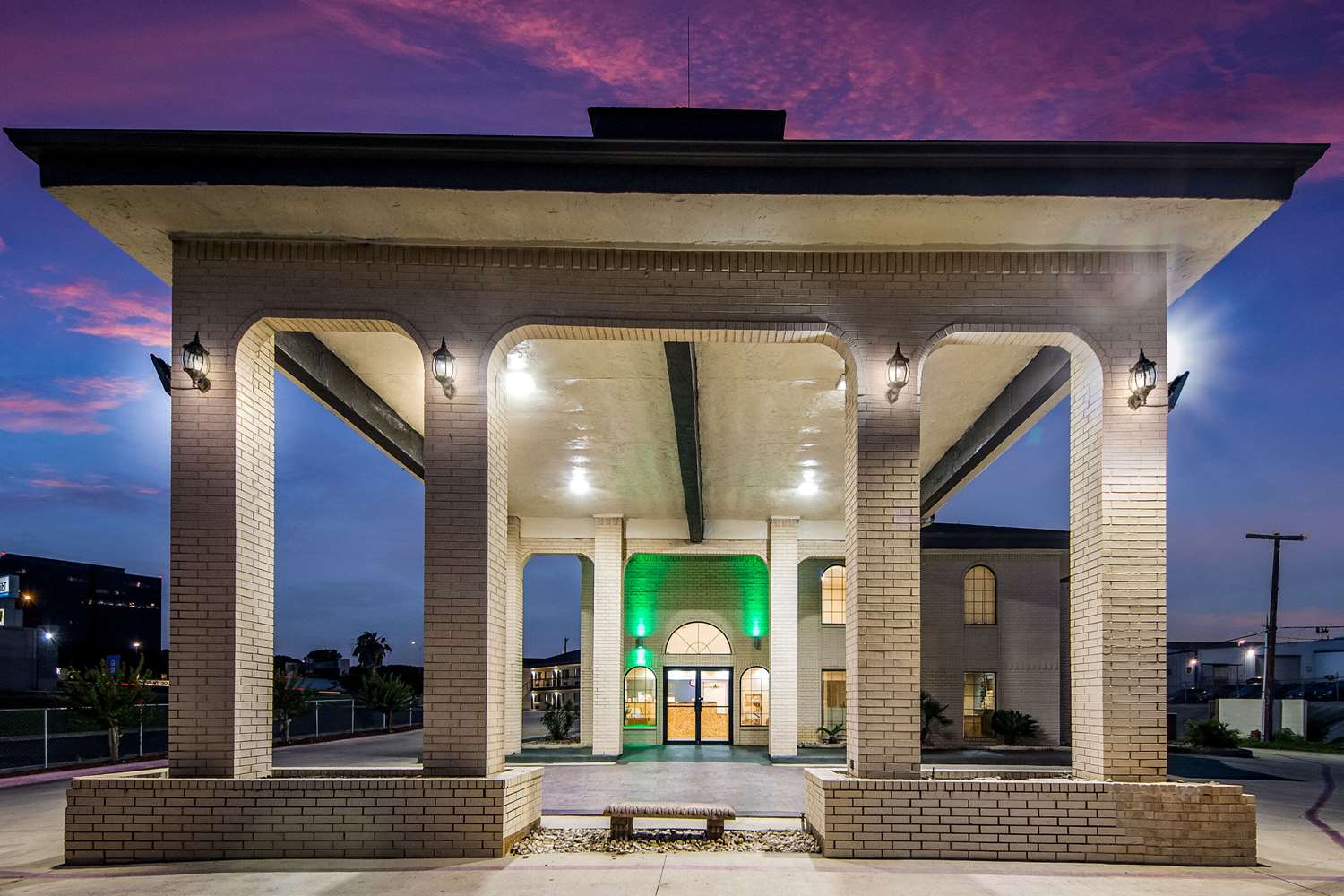 Quality Inn Near Medical Center 2/19