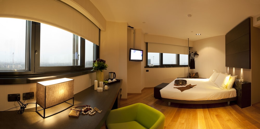 Best Western Plus The Hub Hotel 24/53