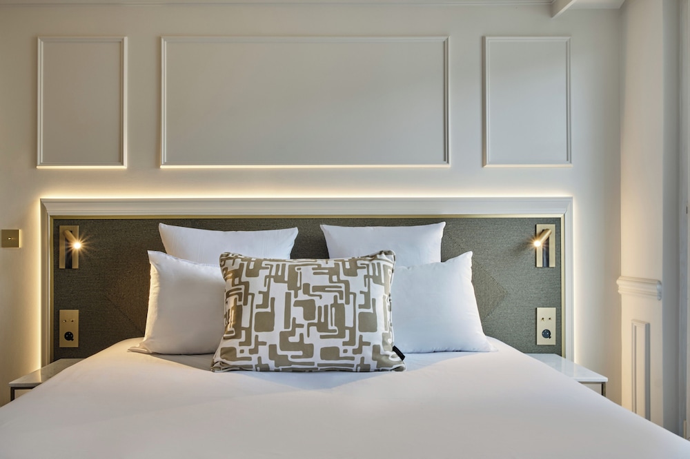 Posy Hotel by HappyCulture 55/84