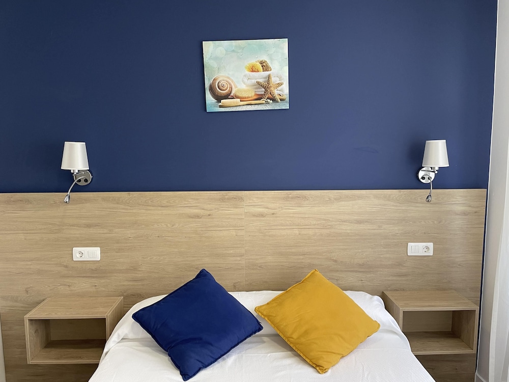 Pension Playa De Sardineiro 10/30