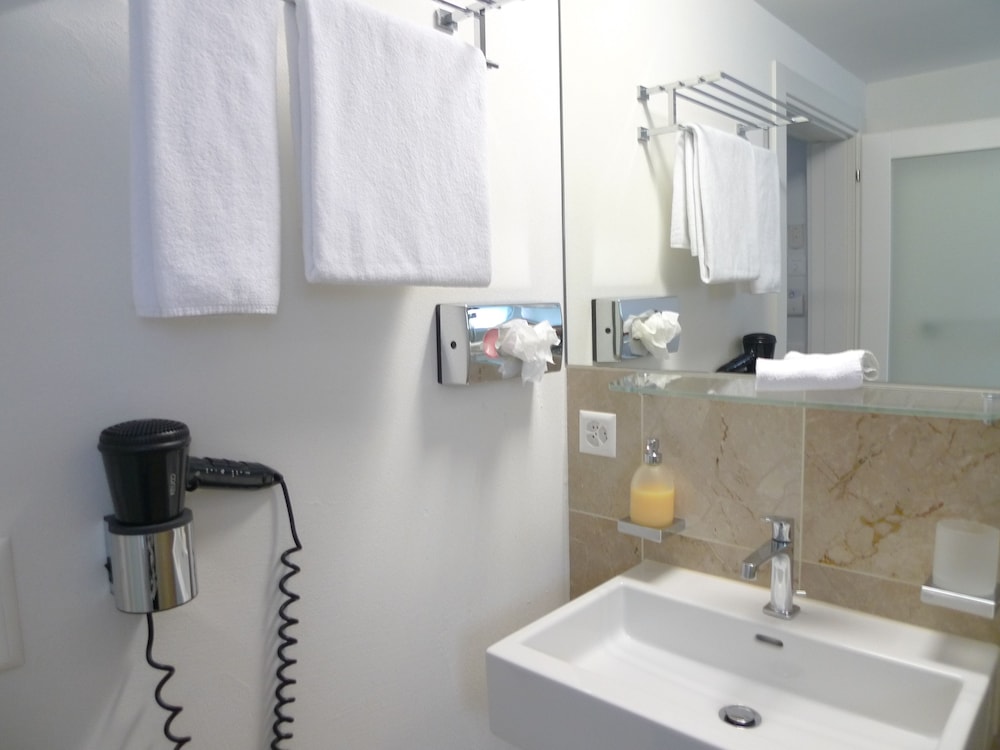 Businesshotel Lux 44/50