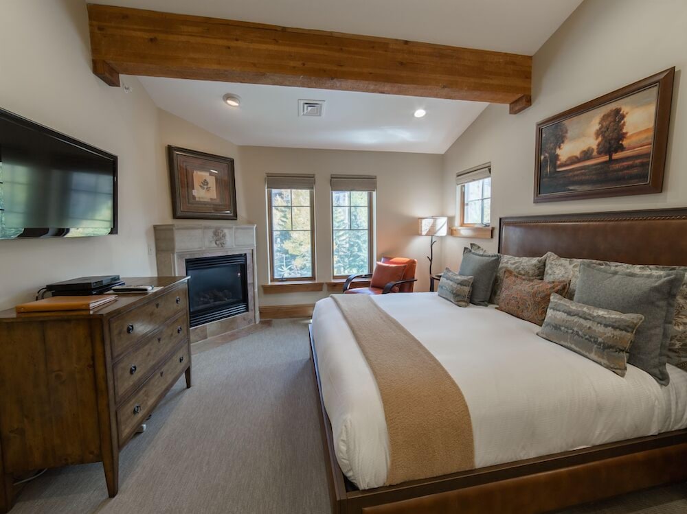 2 BEDROOMS, SUITE, 2 KING BEDS