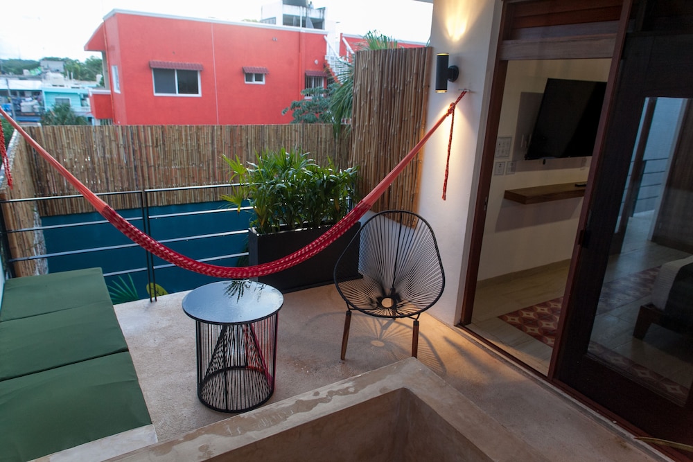 Collection O Latino Boutique Tulum 42/52