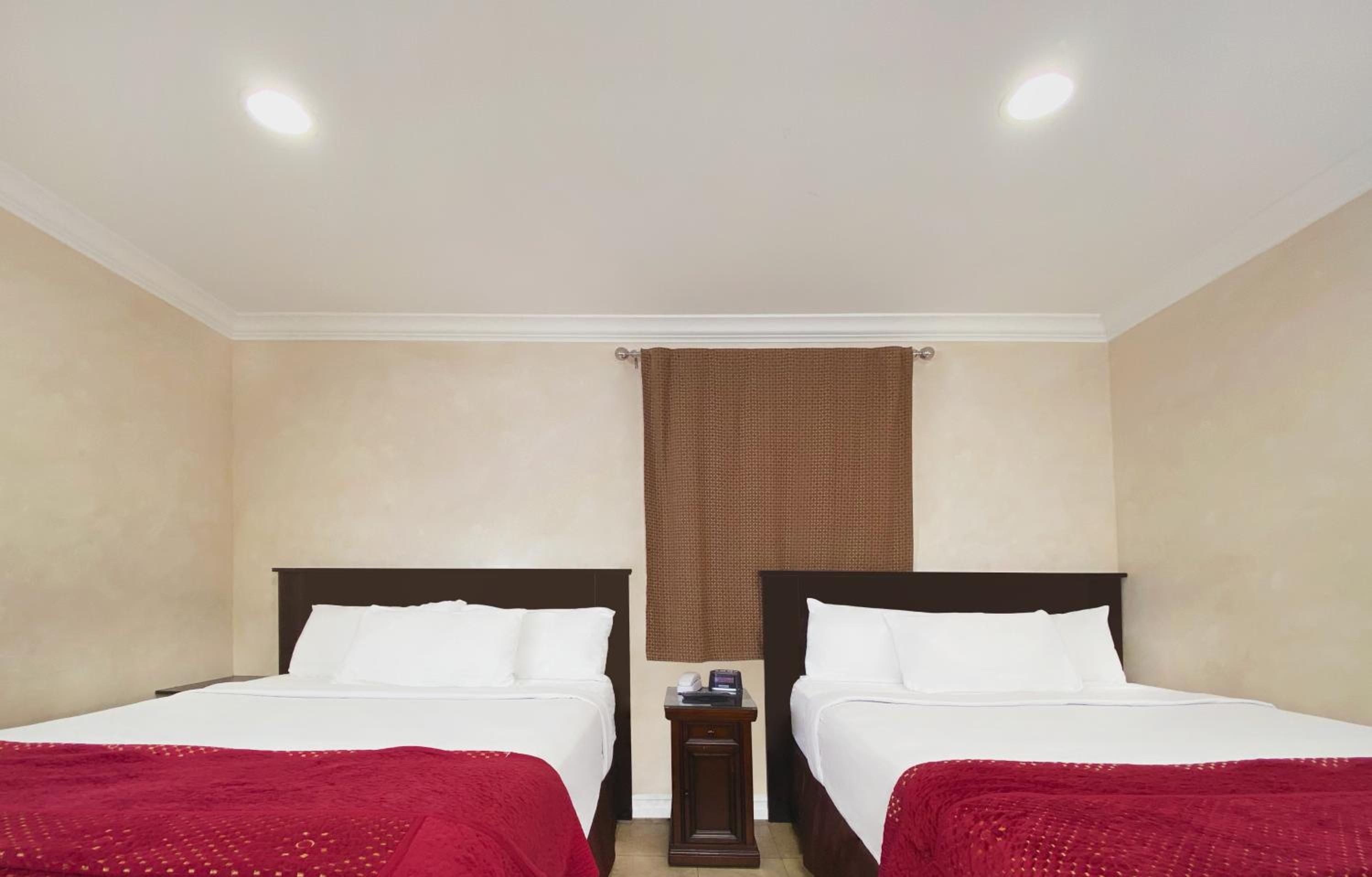 غرفة بسريرين مزدوجين، Nite Inn 6/10
