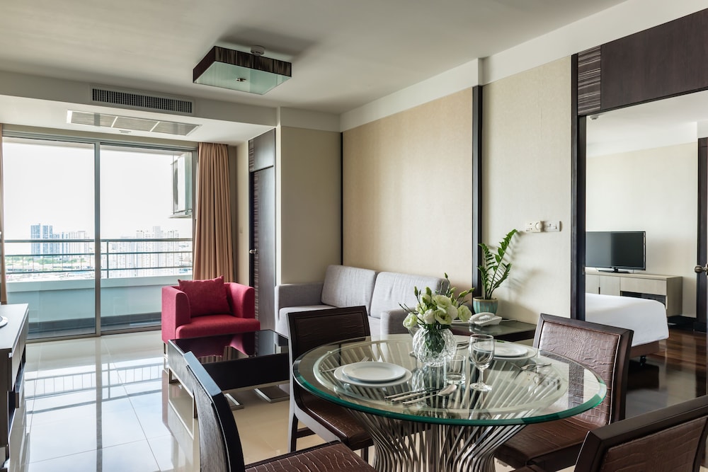 Jasmine Grande Residence 52/74